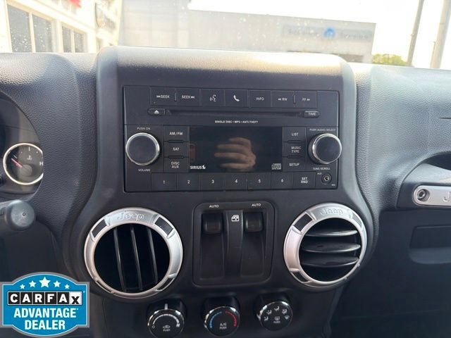 Used 2012 Jeep Wrangler Rubicon w/ PWR Convenience Group AWD/4WD image 15