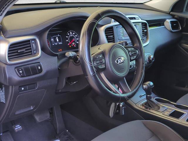 Used 2016 Kia Sorento FWD image 10