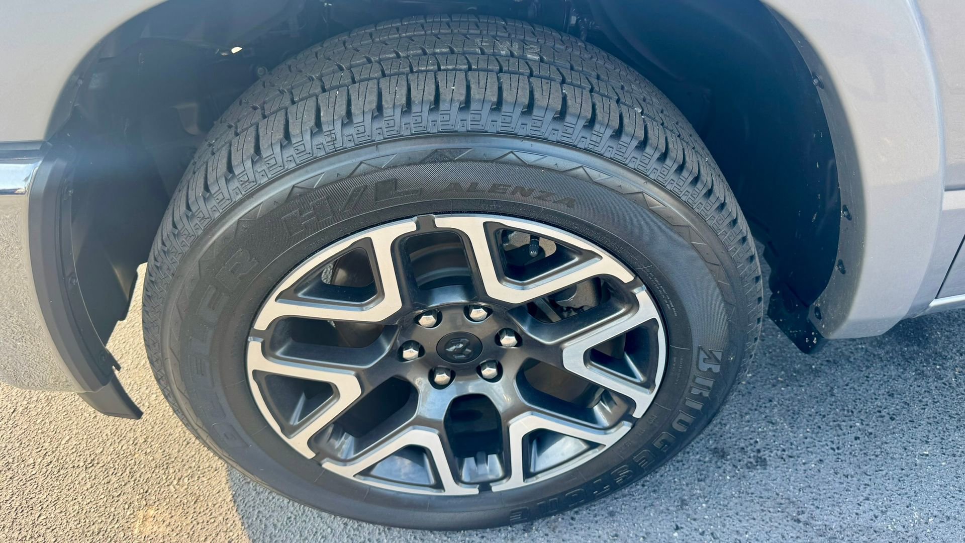 Used 2025 RAM 1500 Laramie image 20