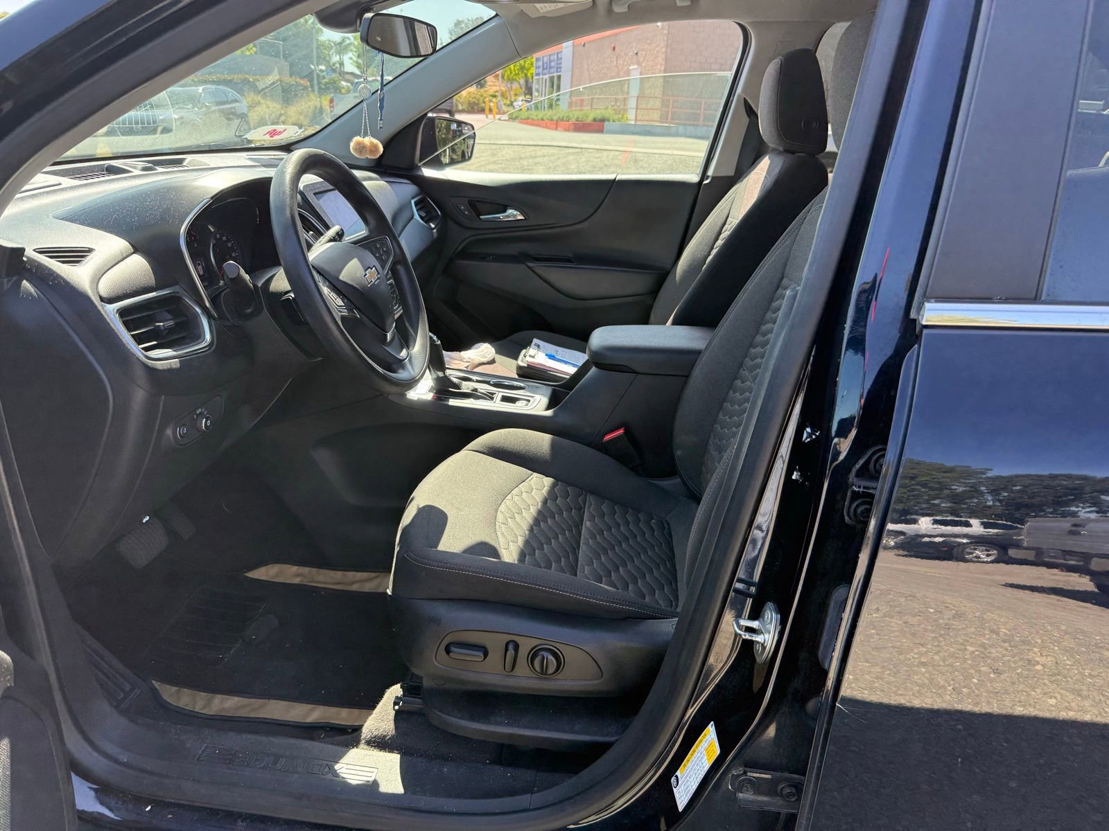 Used 2021 Chevrolet Equinox LT FWD image 10