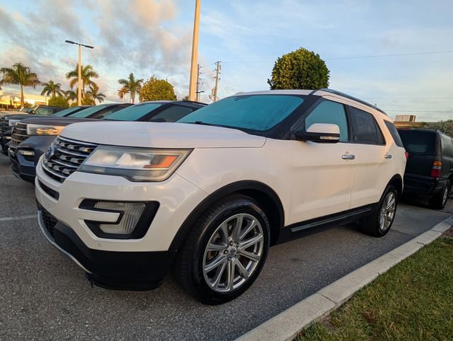 Used 2017 Ford Explorer Limited image 2