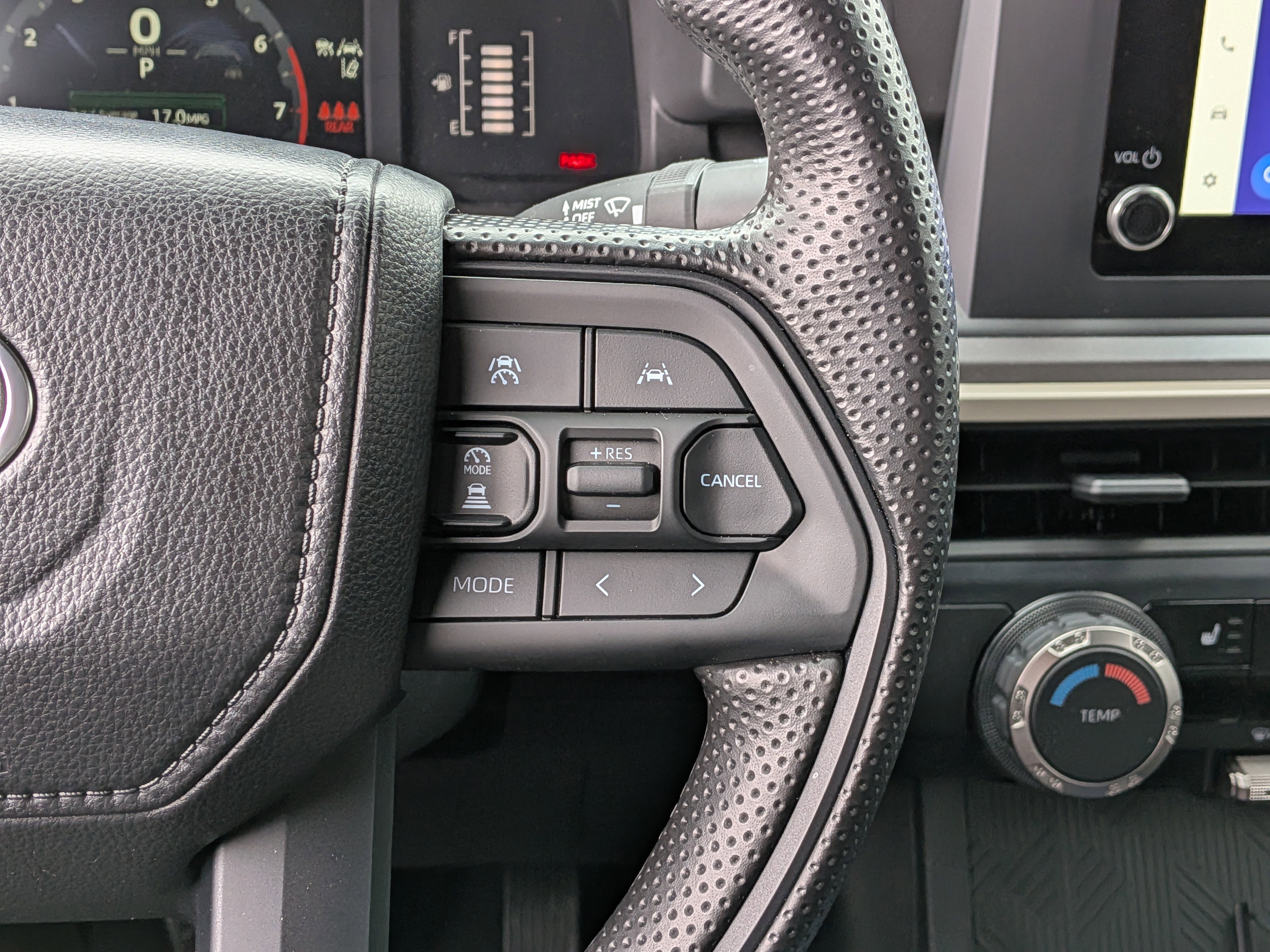 Used 2025 Toyota Tacoma SR5 image 28