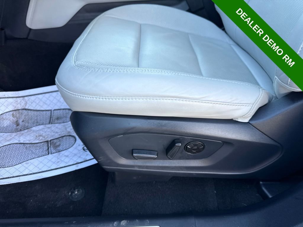 Used 2025 Ford Explorer Platinum w/ LUX Leather Package image 33