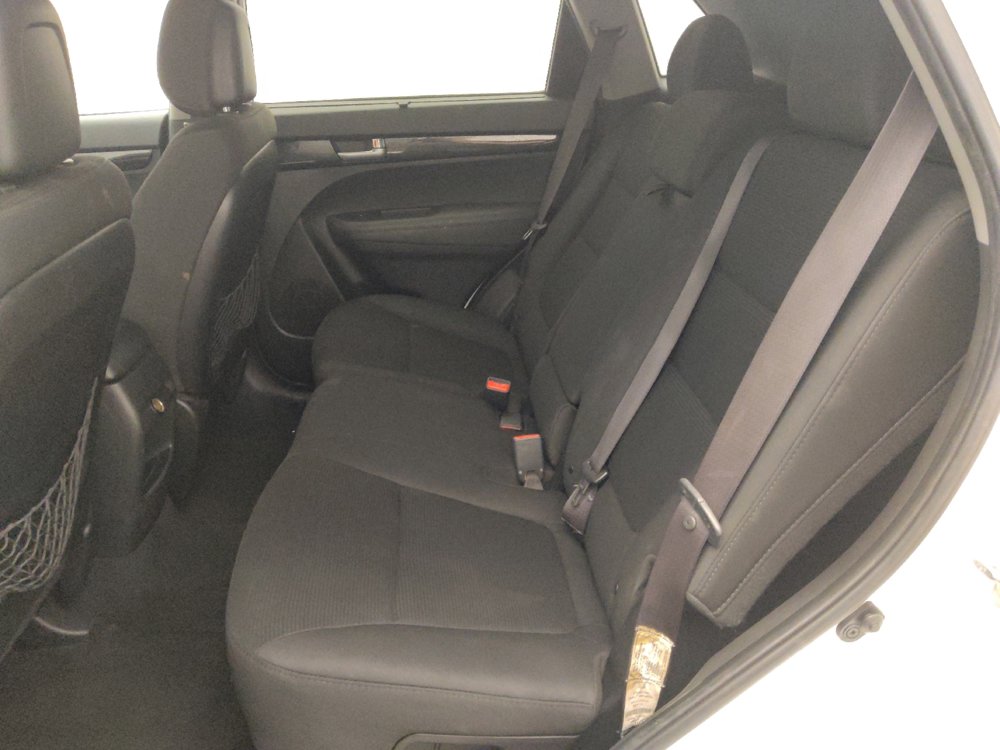 Used 2015 Kia Sorento LX FWD image 18