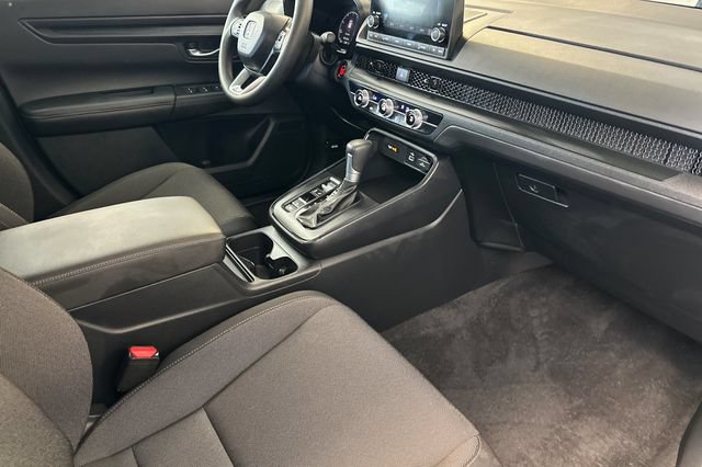 Used 2025 Honda CR-V LX image 18