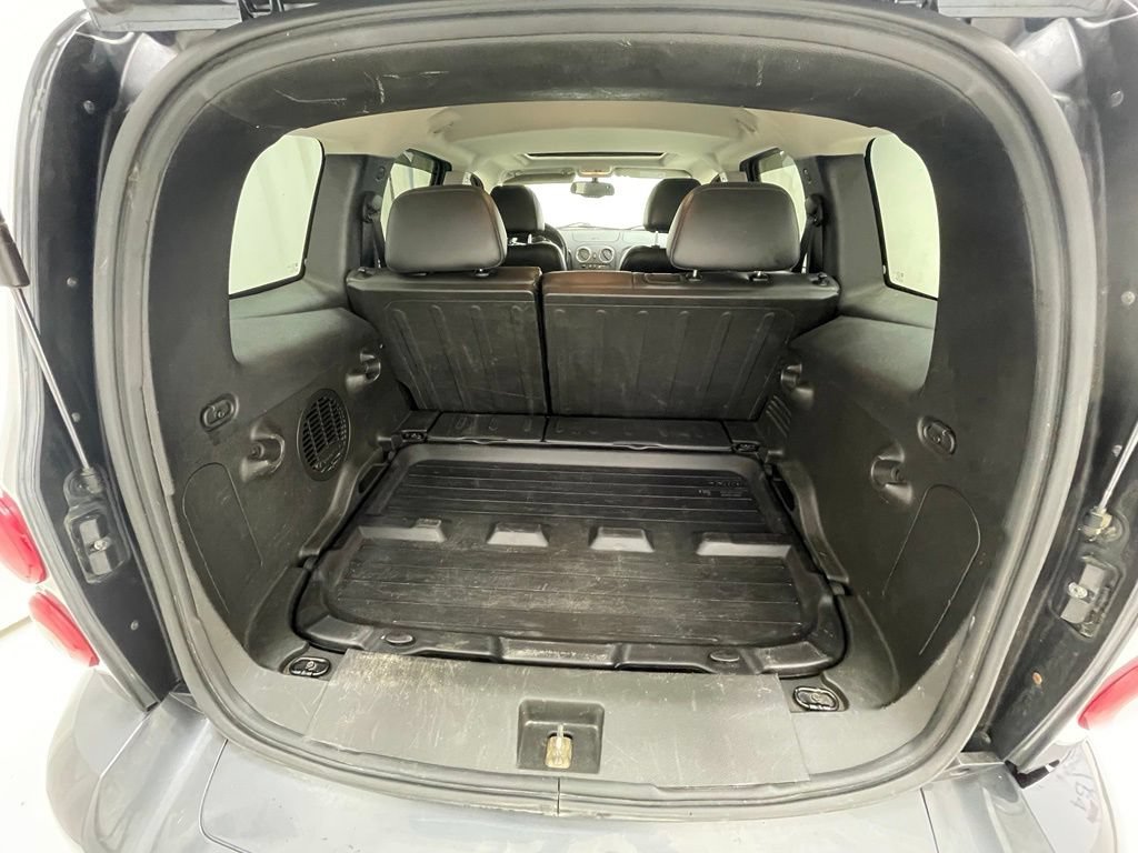 Used 2010 Chevrolet HHR LT w/ LT Preferred Equipment Group FWD image 7