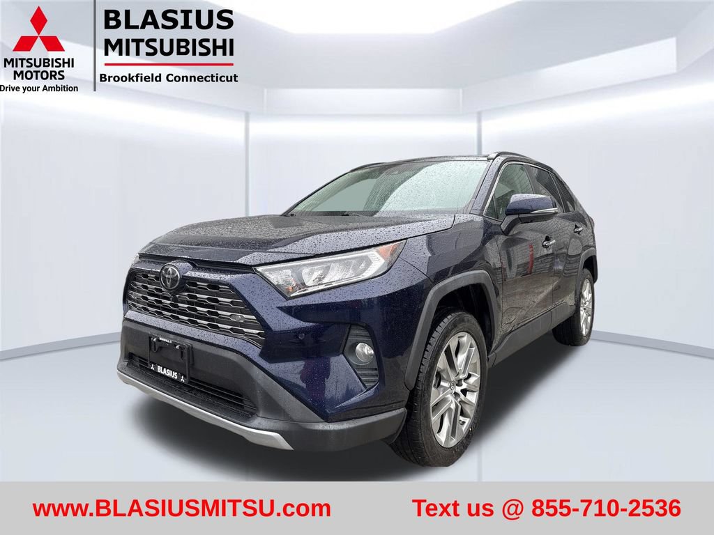 Used 2019 Toyota RAV4 Limited w/ Advanced Technology Package AWD/4WD image 3