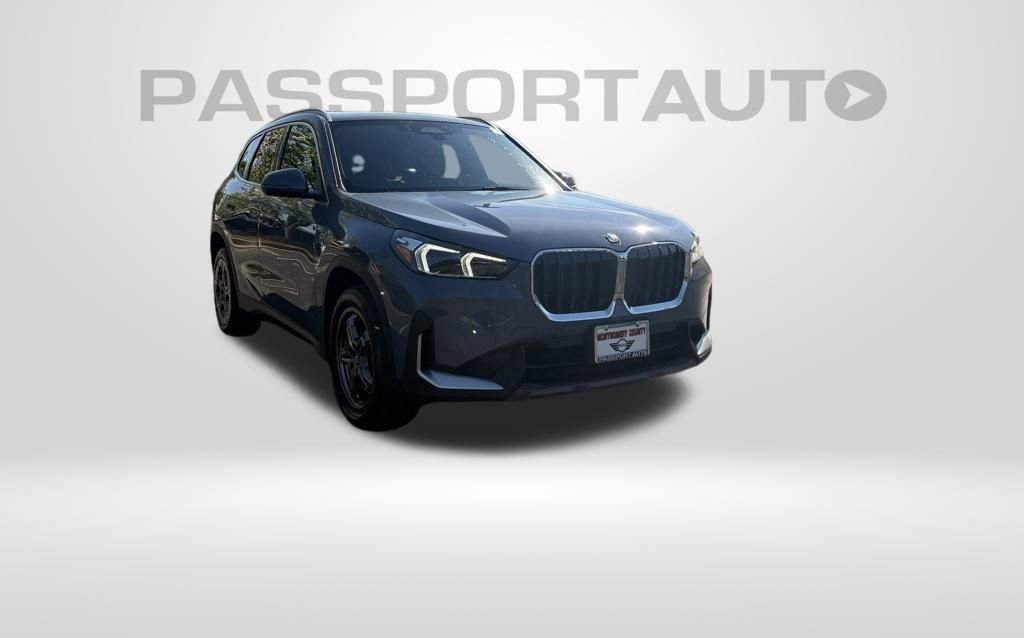 Used 2023 BMW X1 xDrive28i w/ Convenience Package AWD/4WD image 3