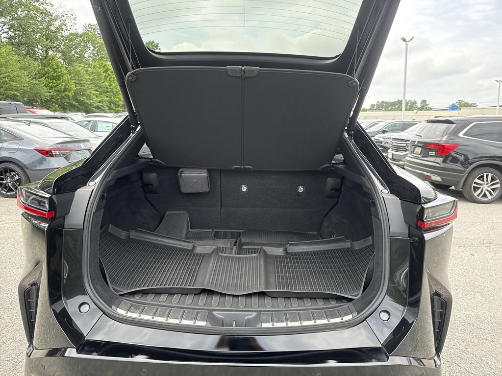 Used 2024 Lexus RZ 450e Premium w/ Technology Package AWD/4WD image 21