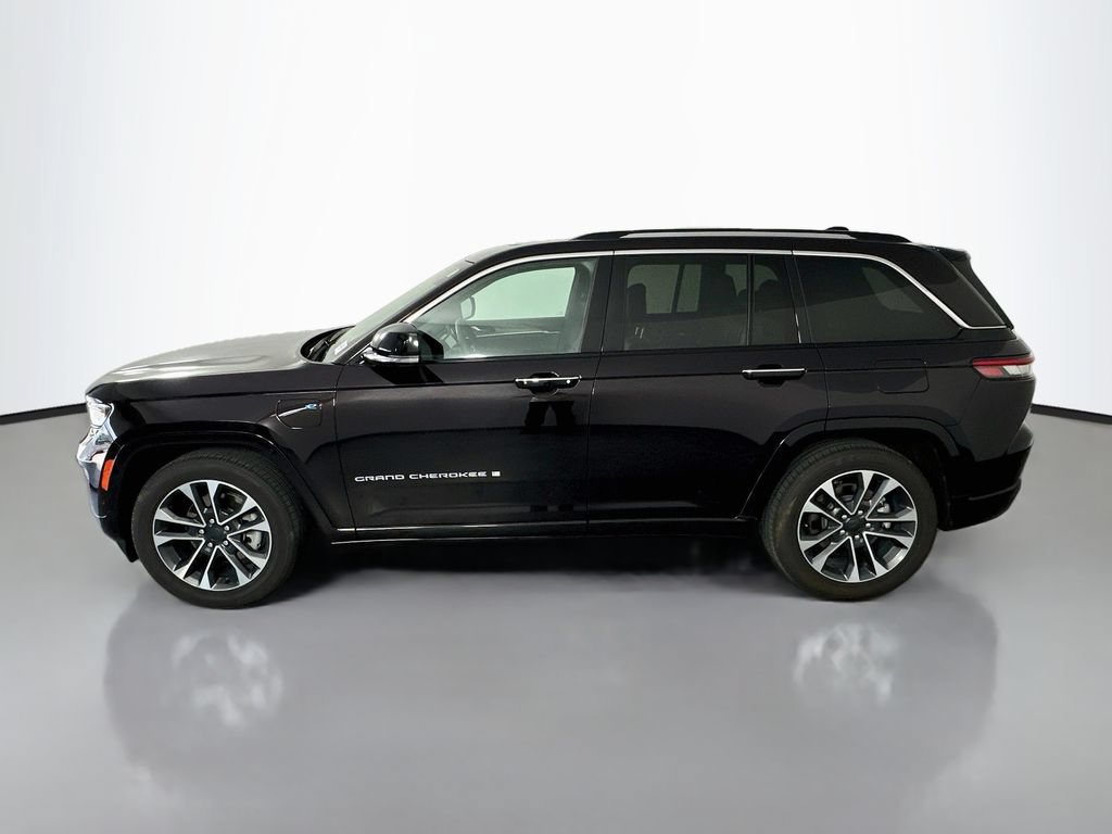 Used 2022 Jeep Grand Cherokee Overland AWD/4WD image 4