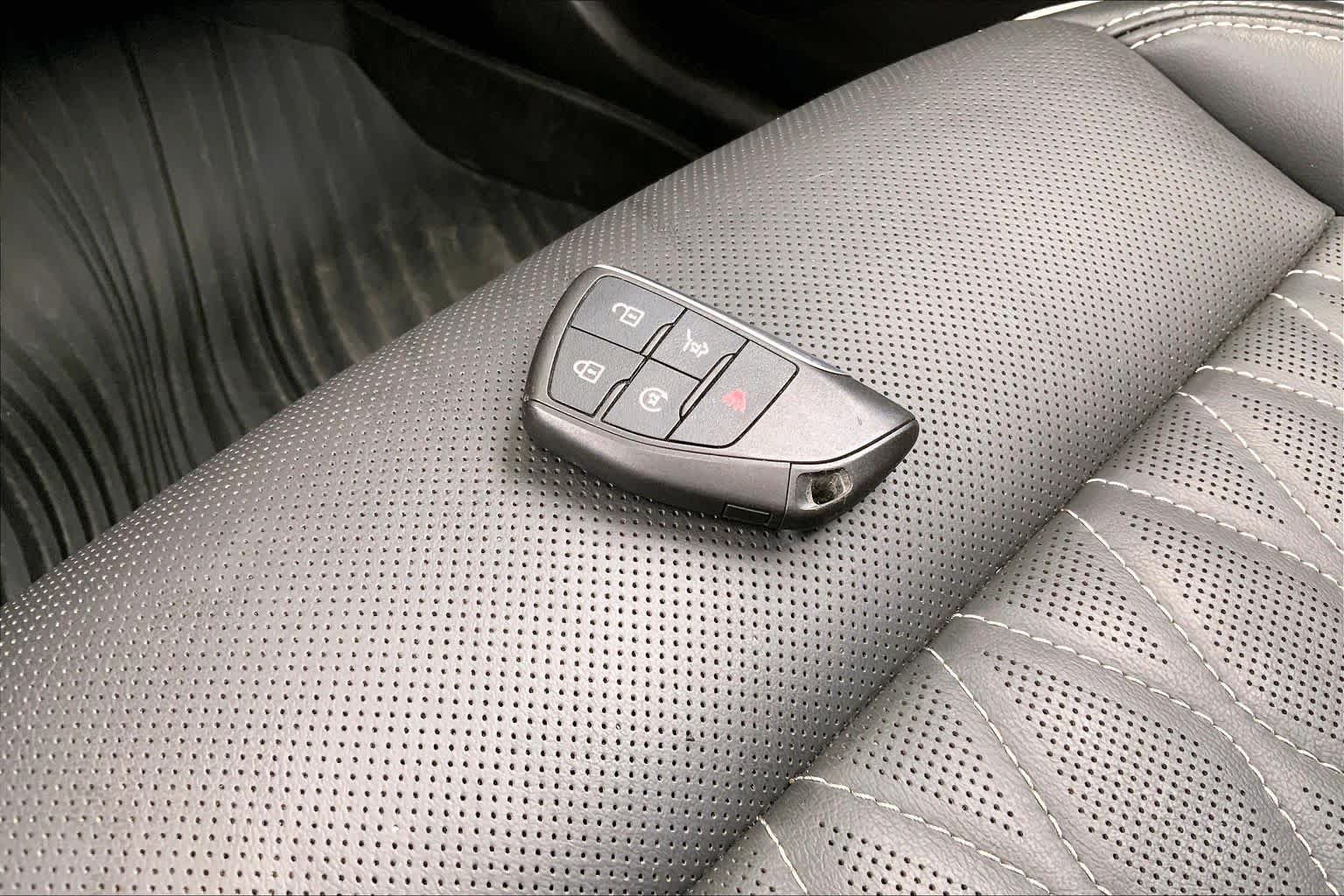 Used 2022 Buick Envision Avenir w/ Premium Seat Package AWD/4WD image 15
