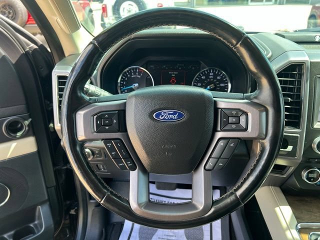 Used 2018 Ford Expedition Platinum RWD image 29
