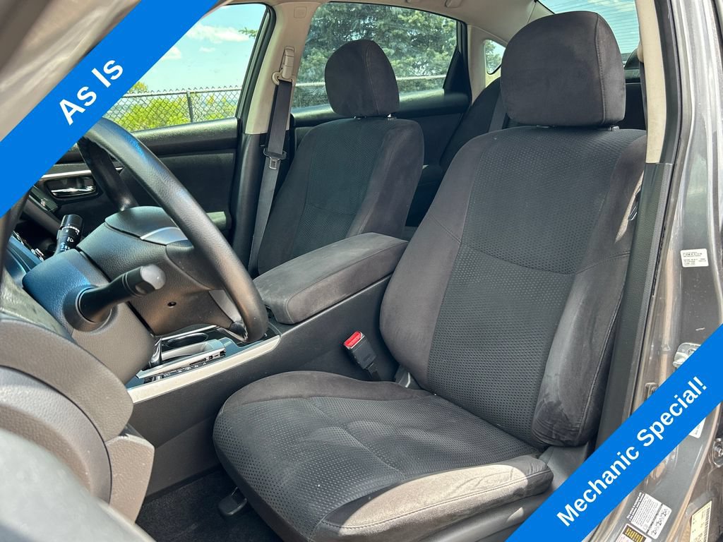 Used 2014 Nissan Altima 2.5 S w/ Display Audio Package FWD image 19