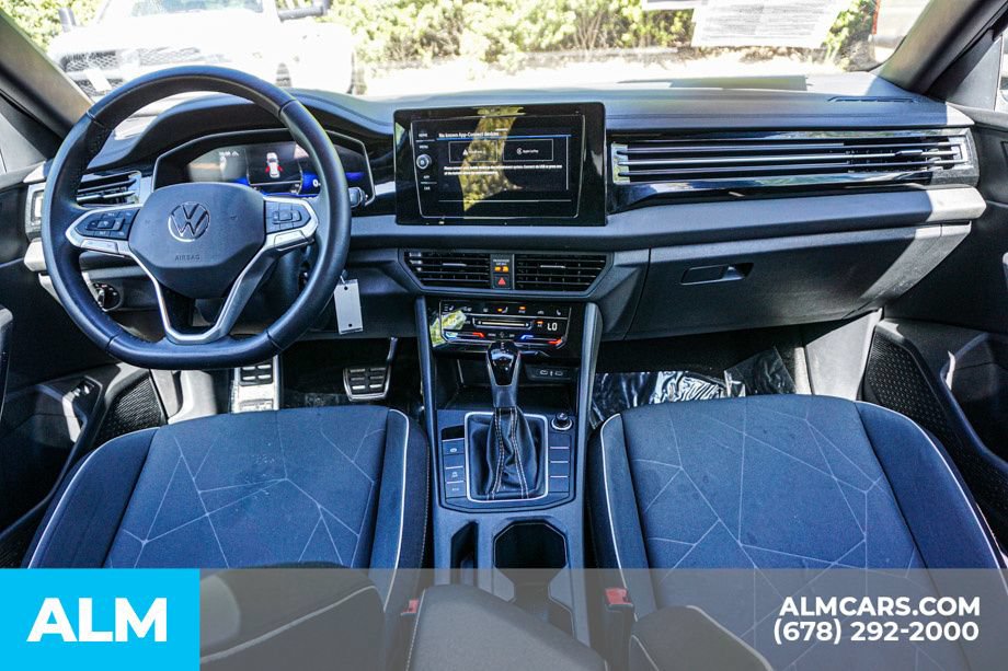 Used 2025 Volkswagen Jetta Sport FWD image 24