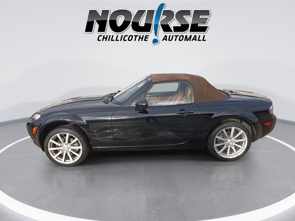 Used 2008 MAZDA MX-5 Miata Grand Touring w/ Premium Pkg image 5