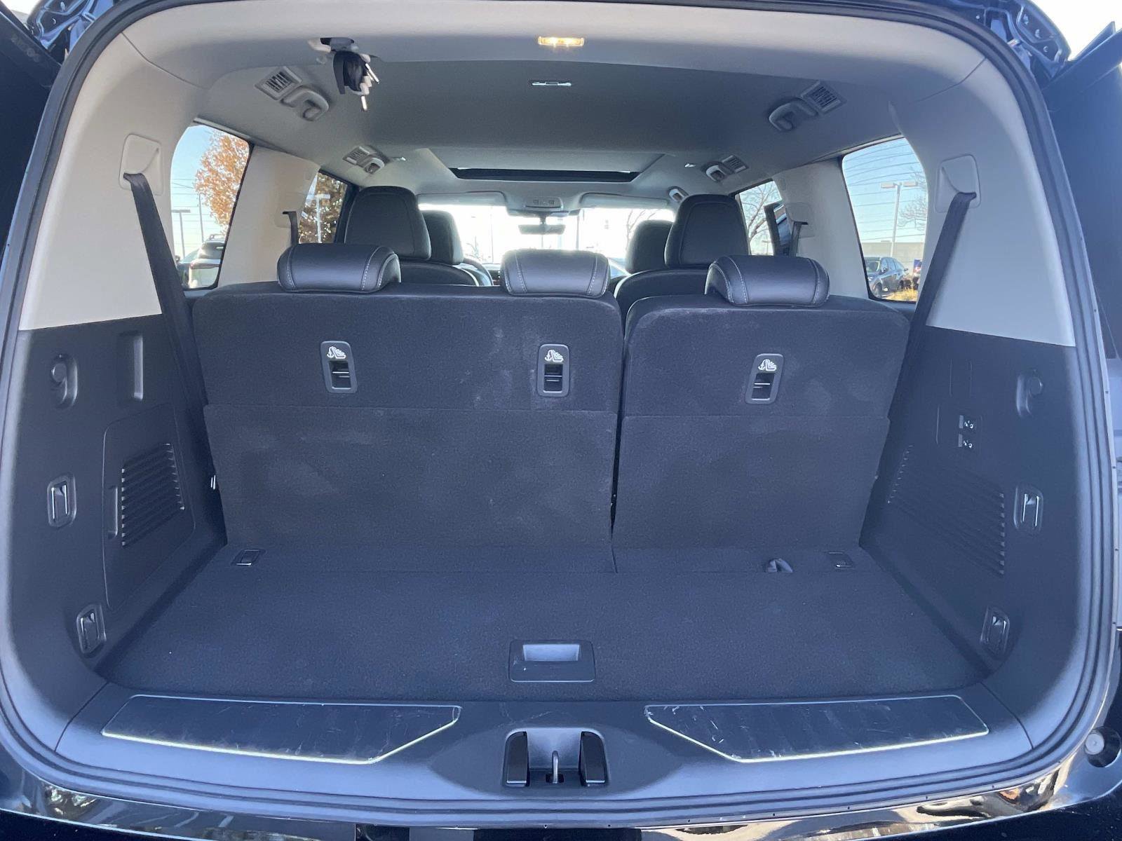 Certified 2025 INFINITI QX80 Pure image 8