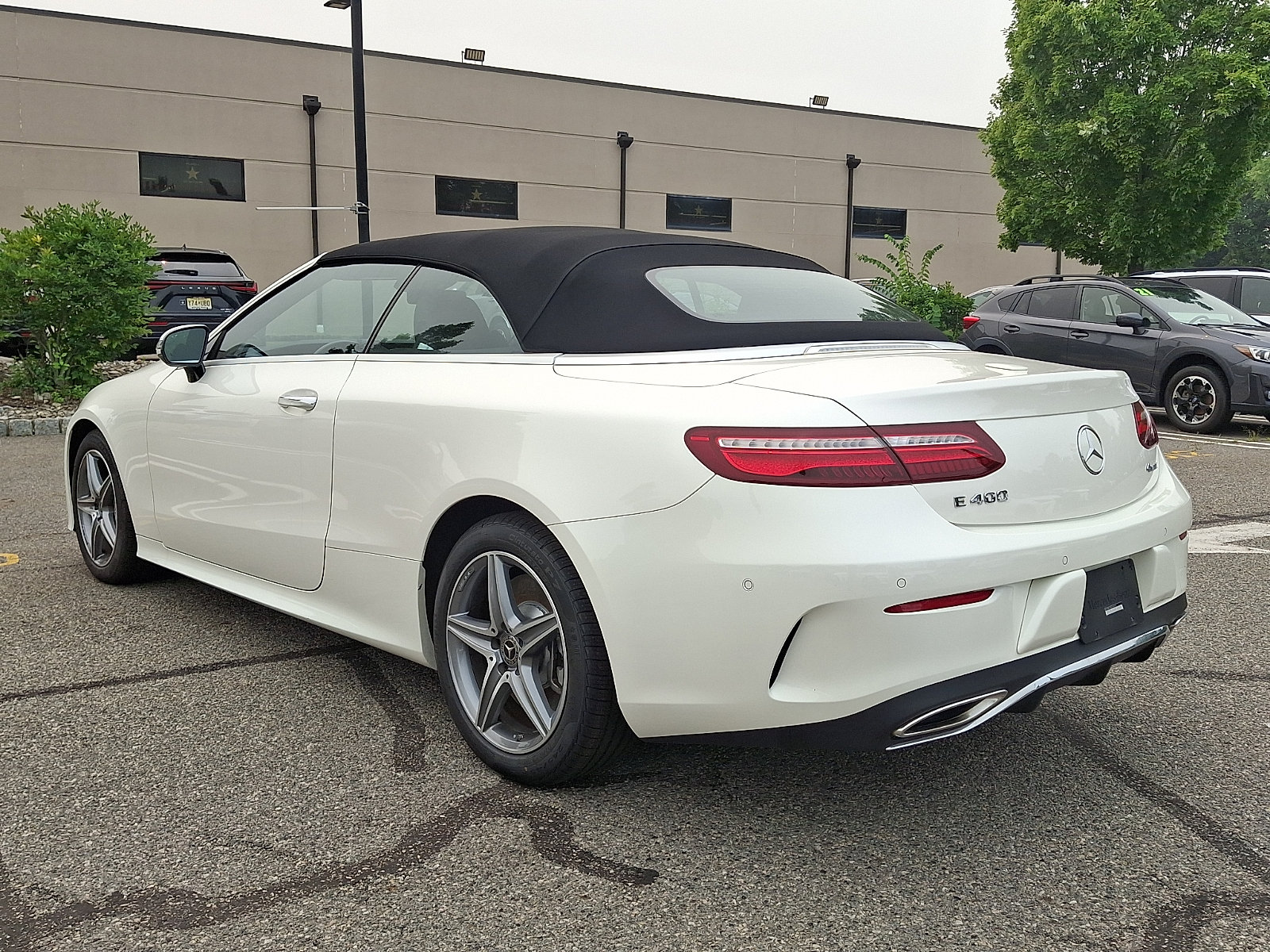 Used 2018 Mercedes-Benz E 400 4MATIC Cabriolet image 4