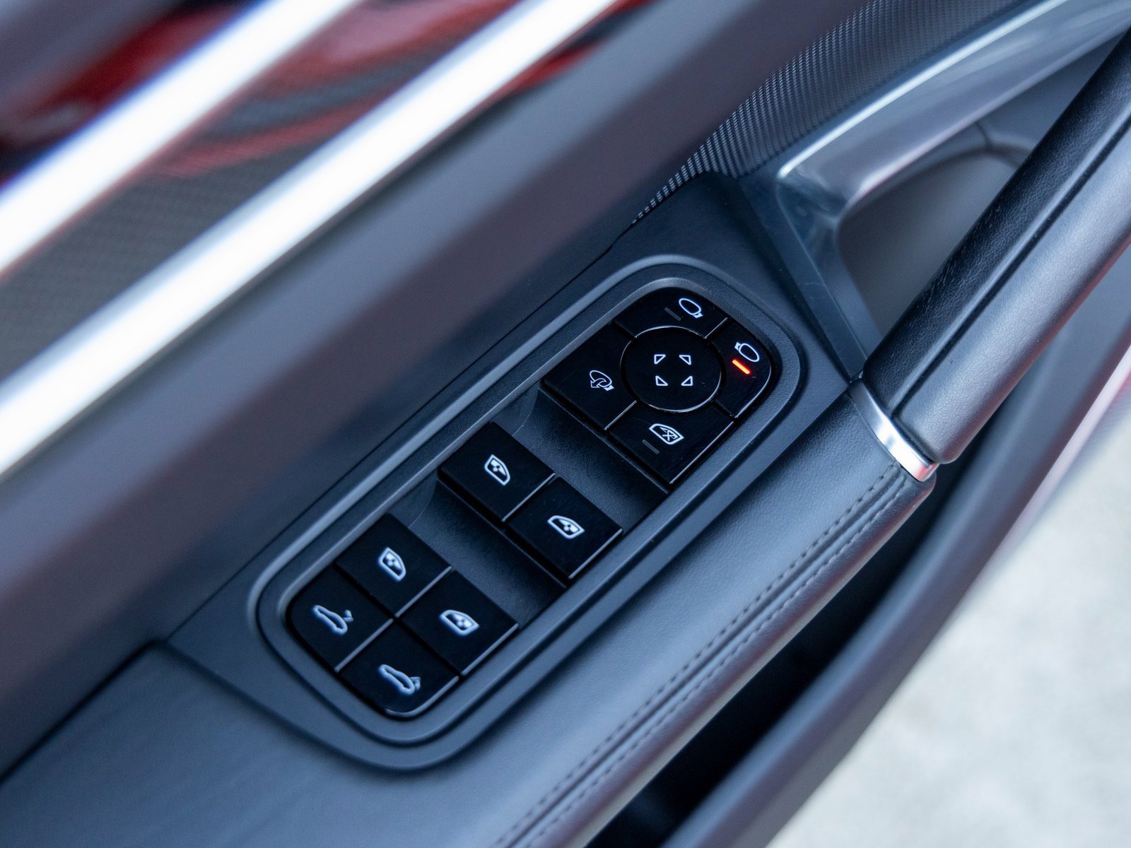 Certified 2020 Porsche Cayenne Turbo image 27