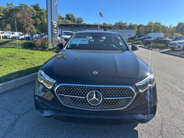 New 2027 Mercedes-Benz E 350 4MATIC Sedan image 8