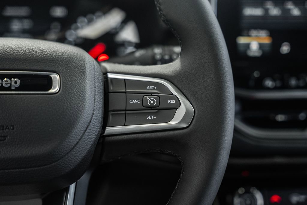 New 2026 Jeep Compass Latitude image 28