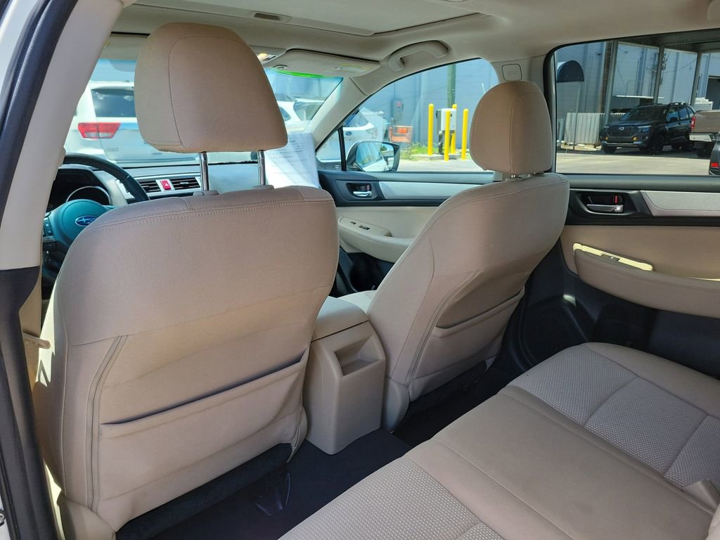 Used 2016 Subaru Outback 2.5i Premium AWD/4WD image 12