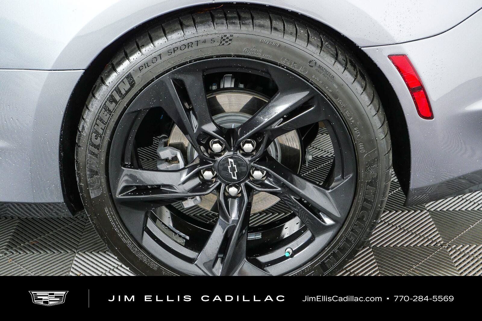 Used 2021 Chevrolet Camaro LT RWD image 32