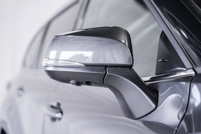 Used 2024 Toyota Highlander Platinum image 15