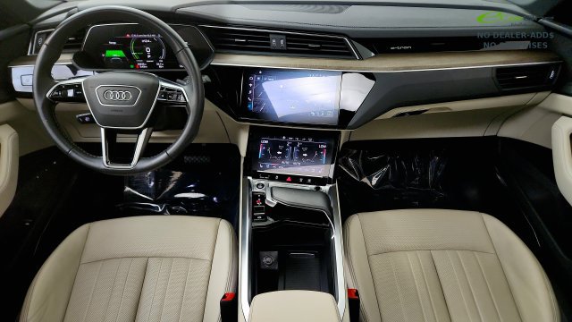 Used 2024 Audi Q8 e-tron Premium Plus w/ Premium Plus Package AWD/4WD image 50