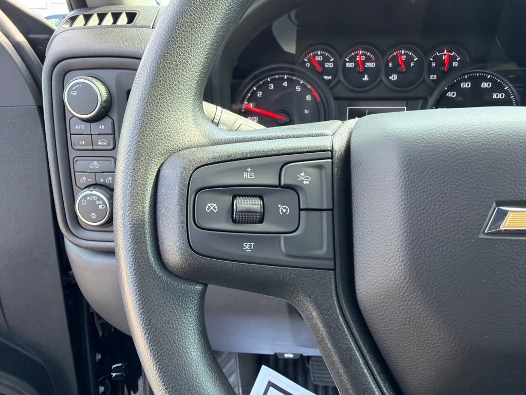 Used 2025 Chevrolet Silverado 1500 Custom AWD/4WD image 23