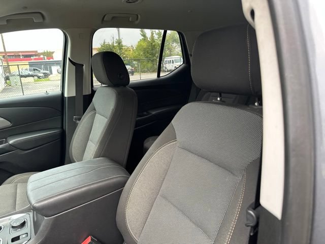 Used 2020 Chevrolet Traverse LT FWD image 8