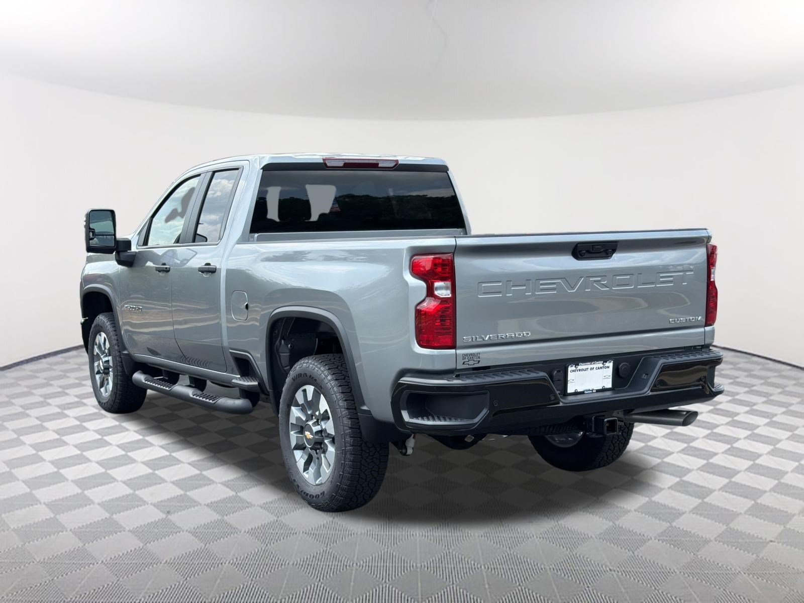 New 2026 Chevrolet Silverado 2500 Custom w/ Custom Value Package AWD/4WD image 7