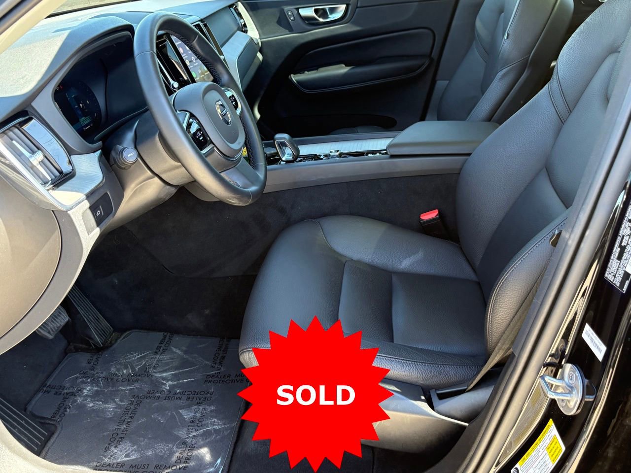 Certified 2025 Volvo XC60 B5 Plus image 29