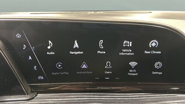 Used 2022 Cadillac Escalade Sport w/ LPO, ONYX Package AWD/4WD image 17