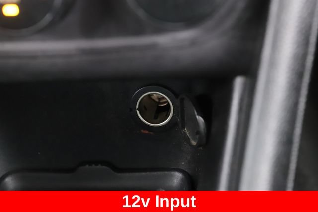 Used 2013 Dodge Avenger SE FWD image 4