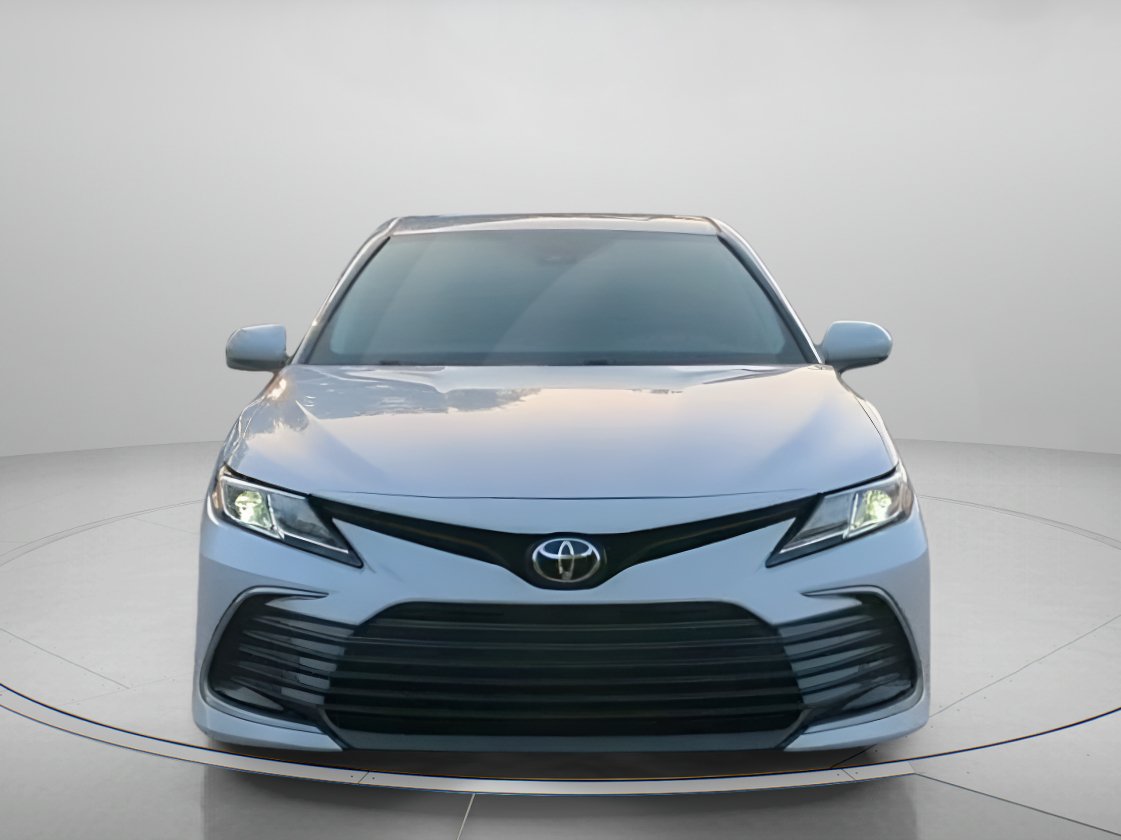 Used 2023 Toyota Camry LE FWD image 7