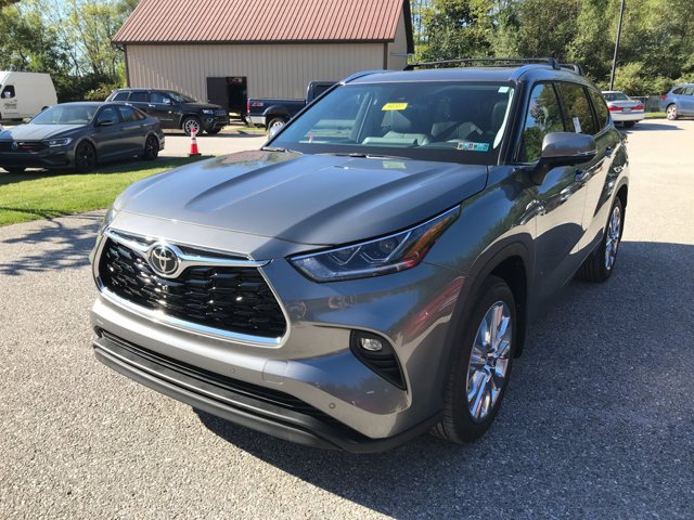 New 2026 Toyota Highlander Limited AWD/4WD image 4