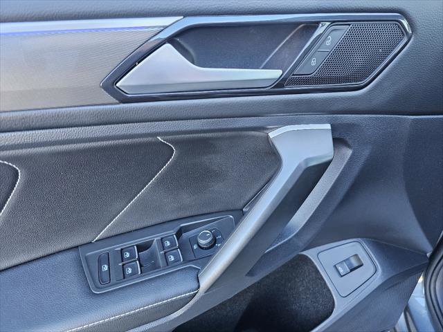 Used 2024 Volkswagen Tiguan SE R-Line image 10