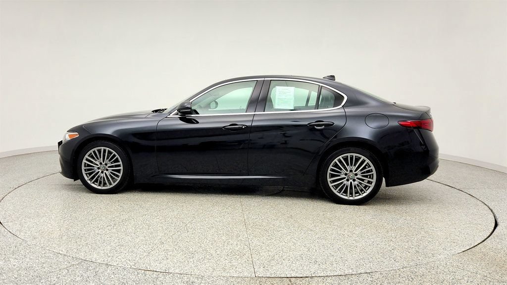 Used 2018 Alfa Romeo Giulia Ti w/ Quick Order Package 22X Lusso AWD/4WD image 8