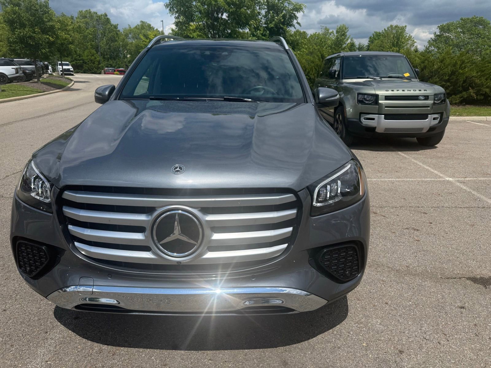 Used 2024 Mercedes-Benz GLS 450 4MATIC image 2