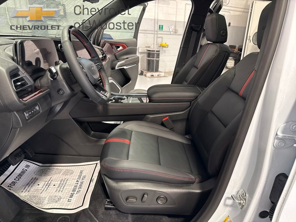 New 2026 Chevrolet Traverse RS w/ LPO, Floor Liner Package image 11