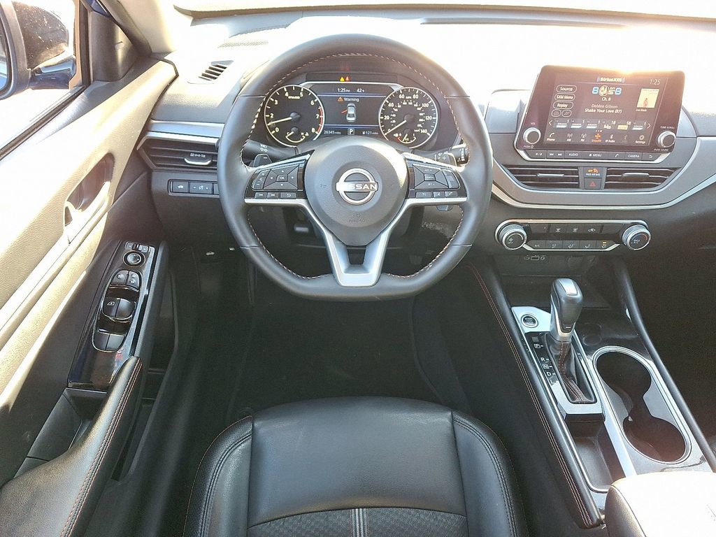Used 2025 Nissan Altima 2.5 SR image 12