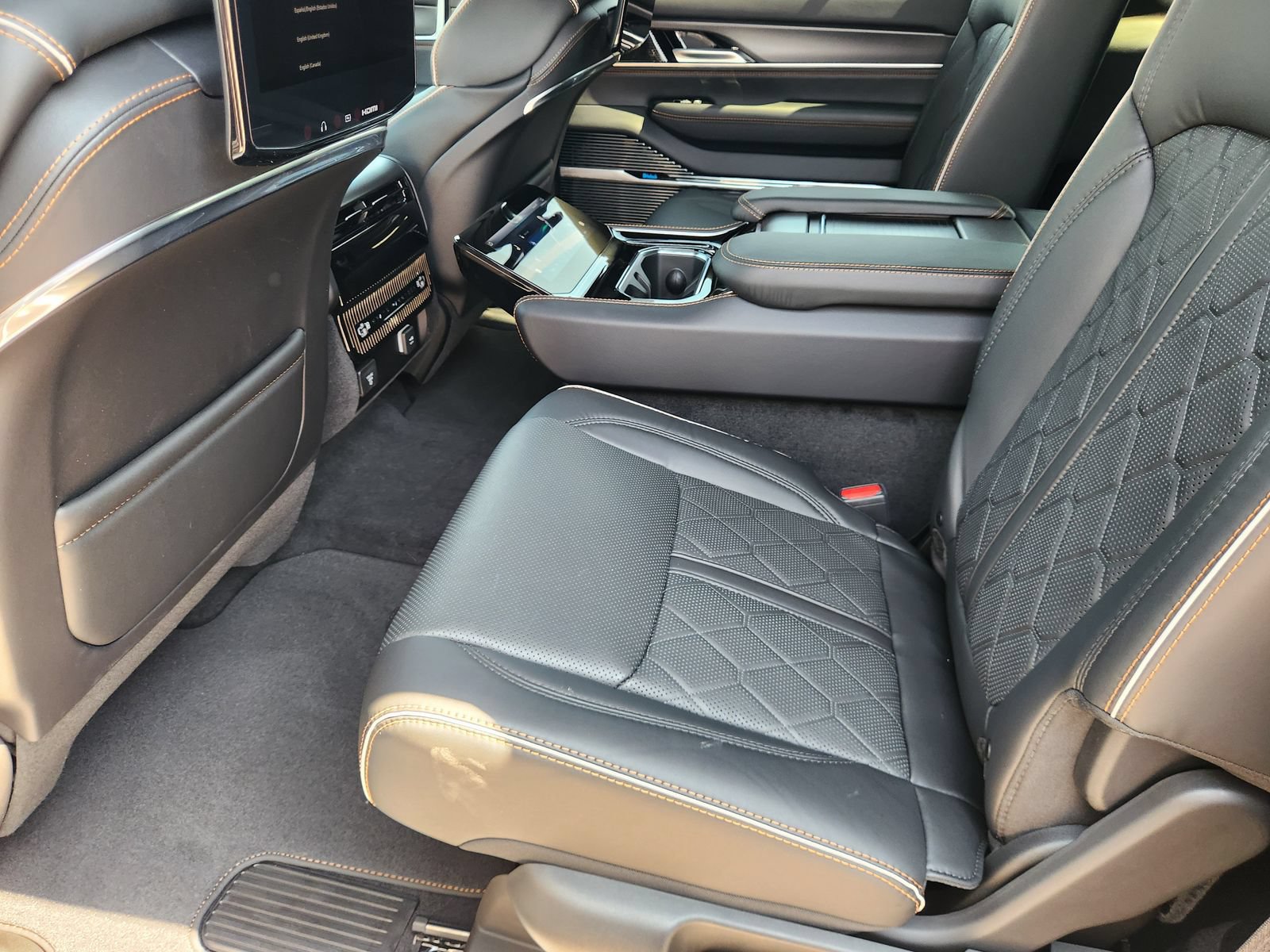 New 2026 Jeep Grand Wagoneer L Summit AWD/4WD image 22