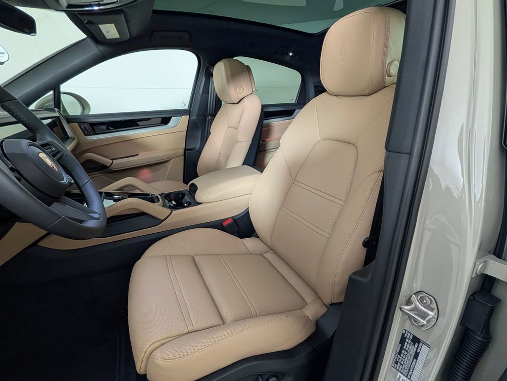 New 2026 Porsche Cayenne Coupe image 5
