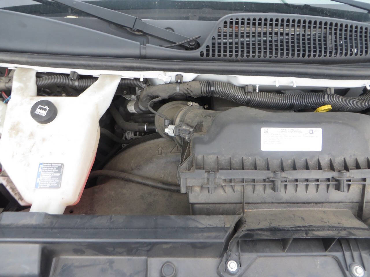 Used 2021 Chevrolet Express 2500 Extended w/ Driver Convenience Package image 10