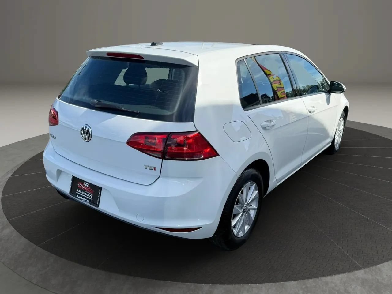 Used 2016 Volkswagen Golf S FWD image 7