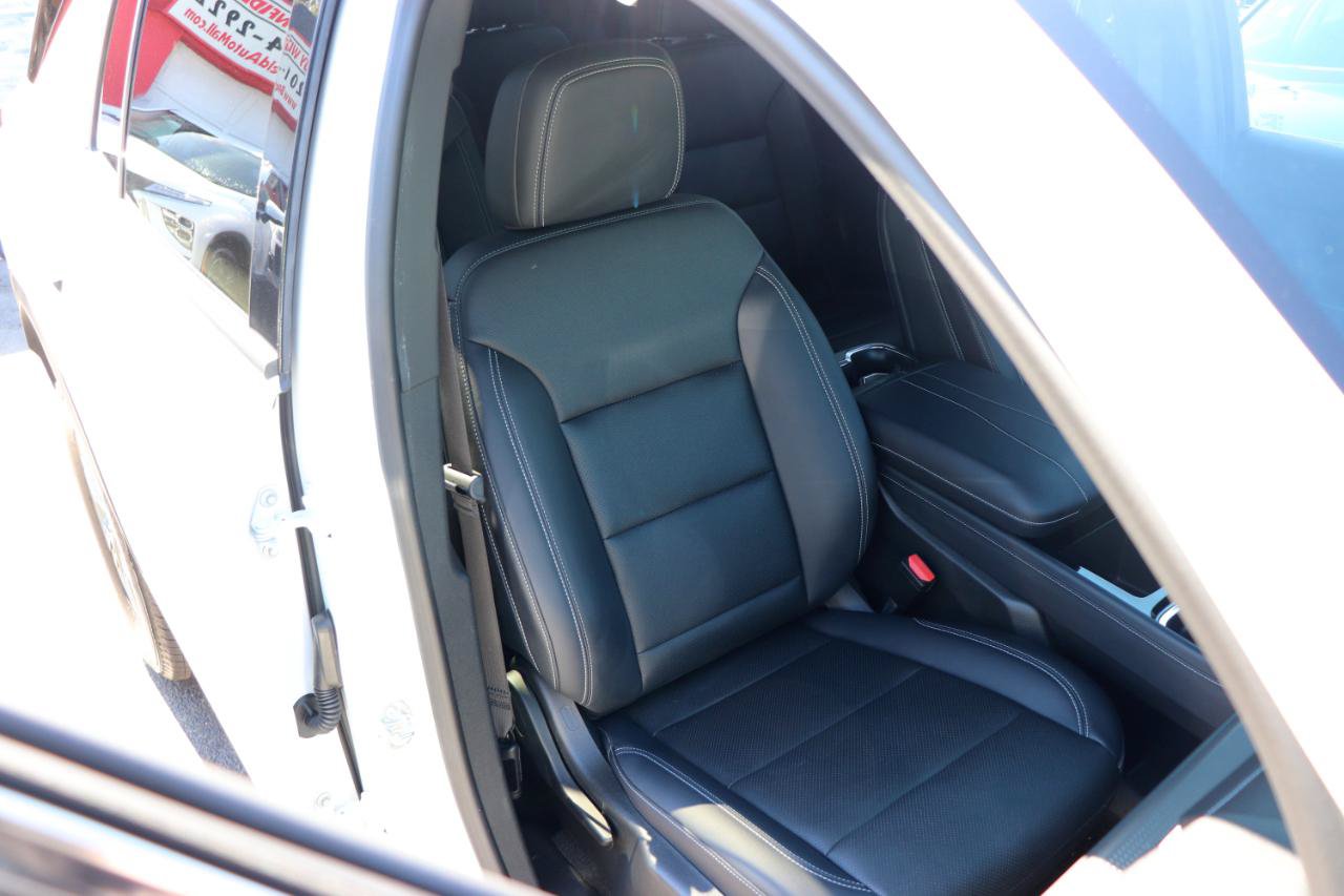 Used 2026 Chevrolet Traverse LT AWD/4WD image 16