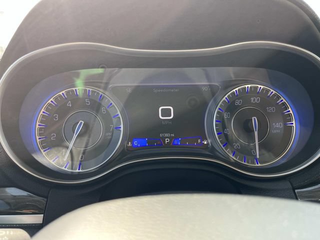 Used 2019 Chrysler 300 Touring w/ Driver Convenience Group RWD image 11