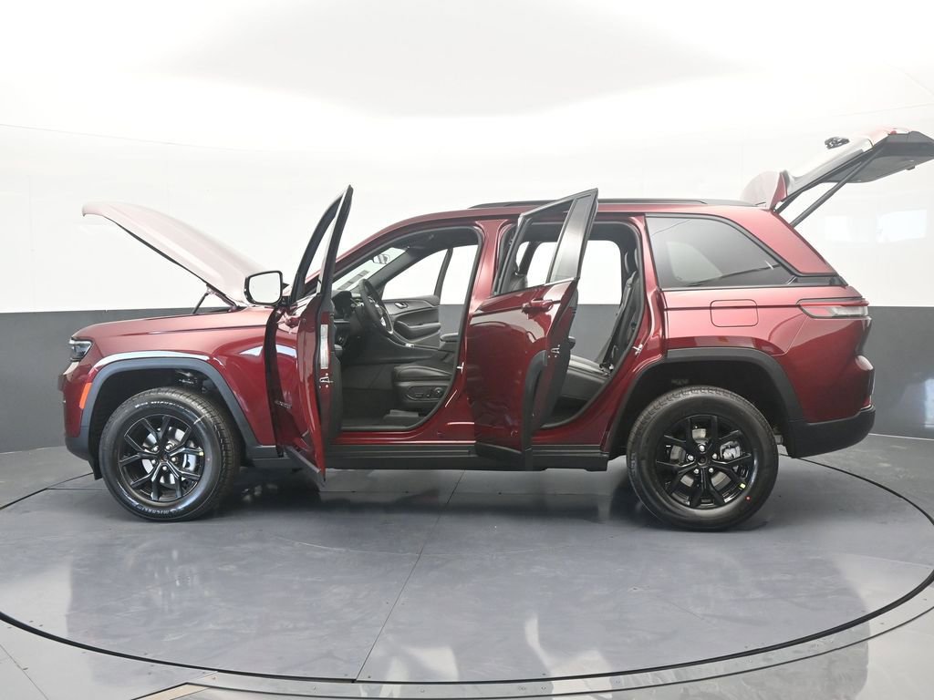 New 2025 Jeep Grand Cherokee Laredo image 68