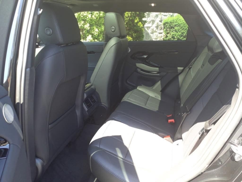 New 2025 Land Rover Range Rover Evoque Dynamic SE AWD/4WD image 4
