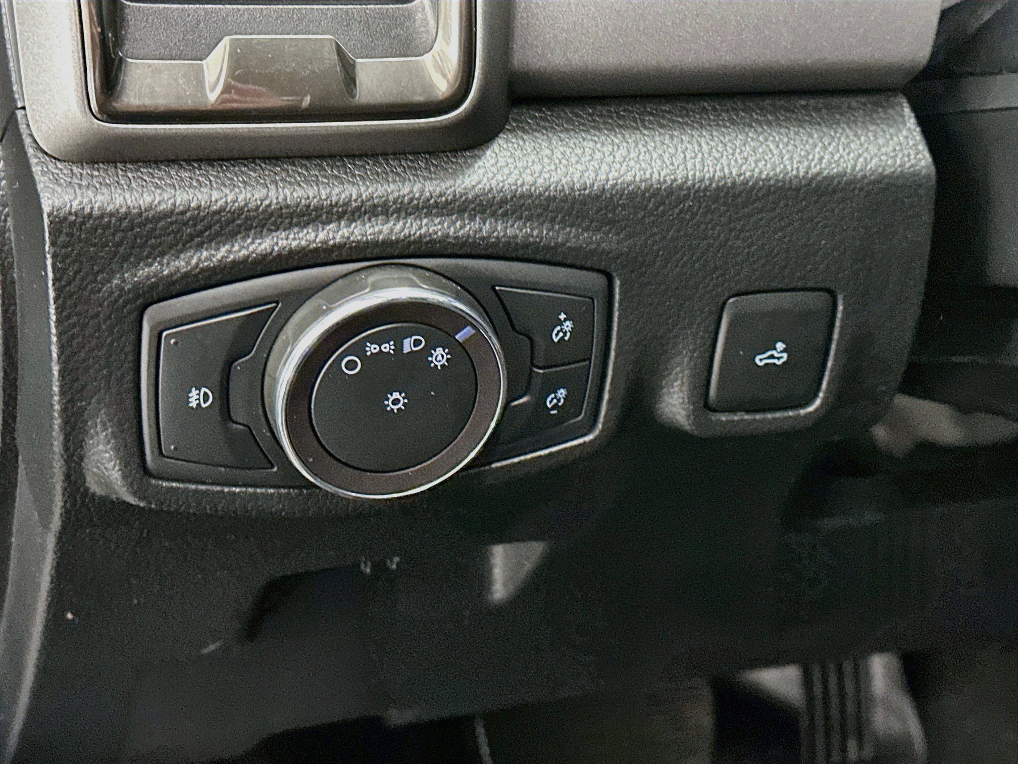Used 2019 Ford Ranger XLT w/ FX4 Off-Road Package AWD/4WD image 17